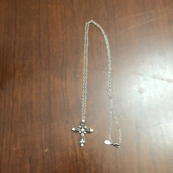 Cookie Lee Cross Necklace - Picture 4 of 8